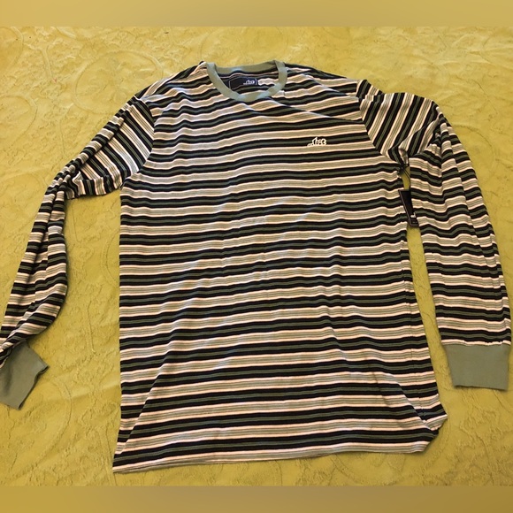 Lot 2 Lost Enterprises long sleeve T-Shirts. Size M. NWT - Picture 3 of 6